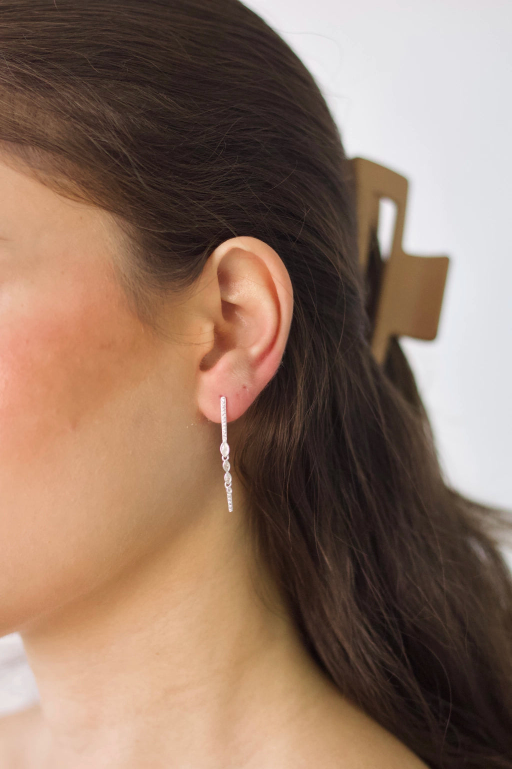 Brinco Fio Zircônias Prata 925