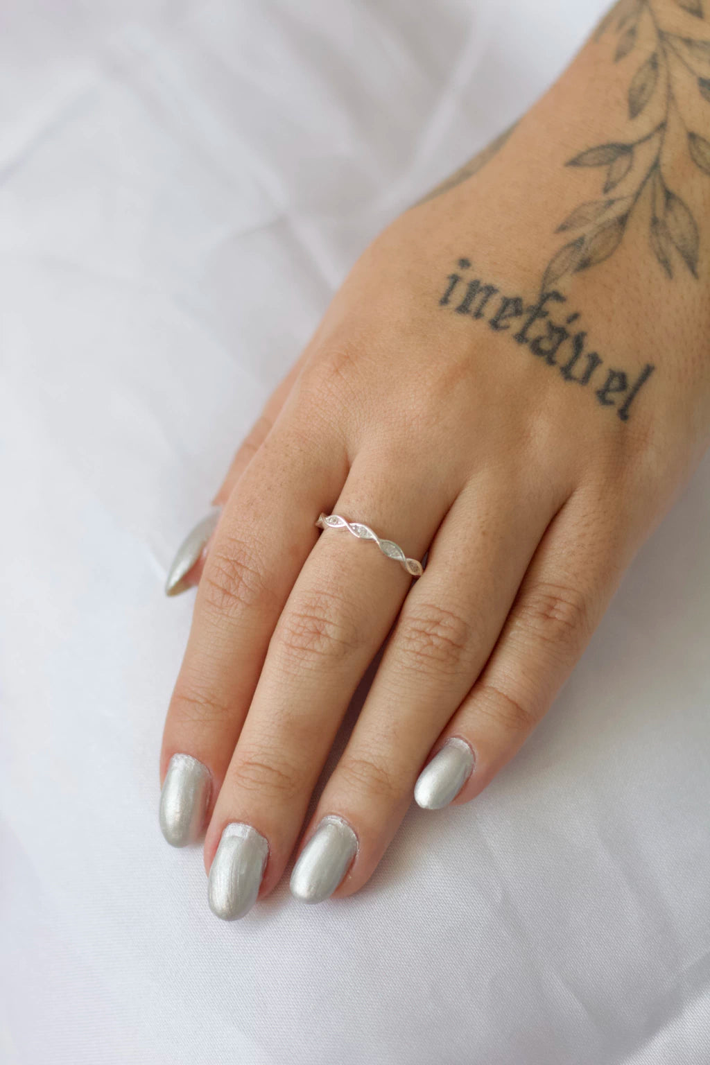 Anel Elos de Zircônia Prata 925