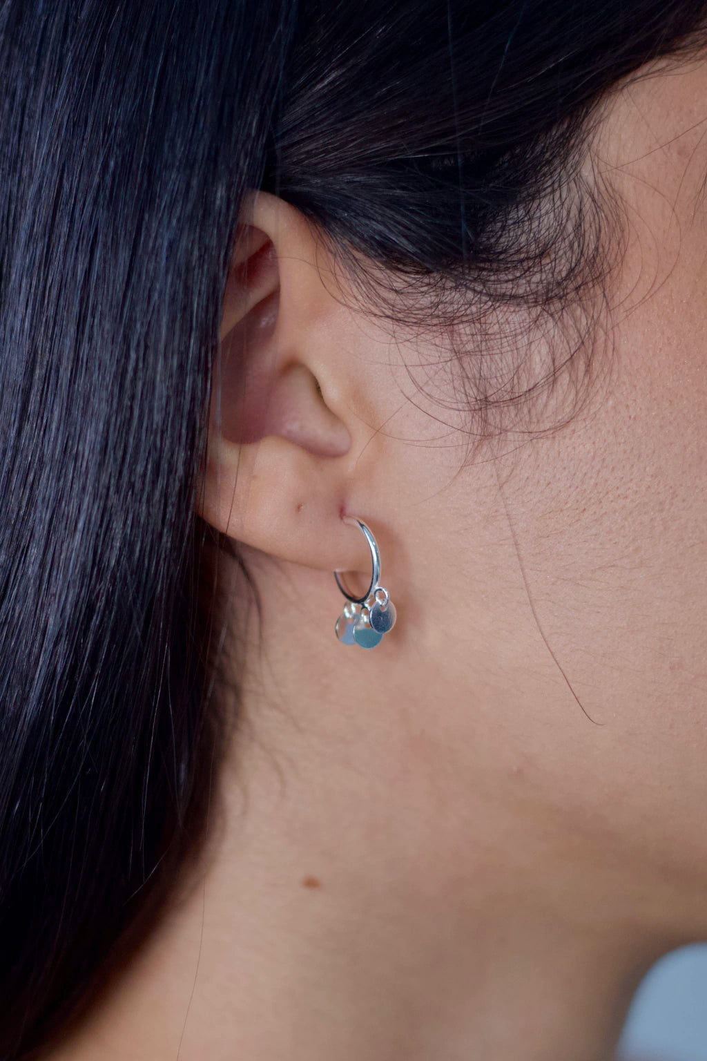 Argola Mini Medalhas Prata 925