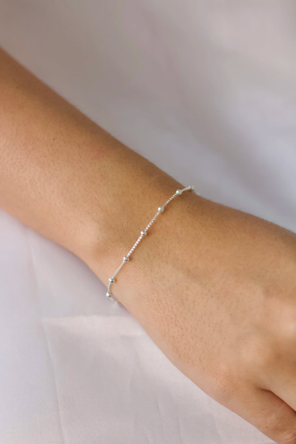 Pulseira Esferas na Corrente Veneziana Prata 925