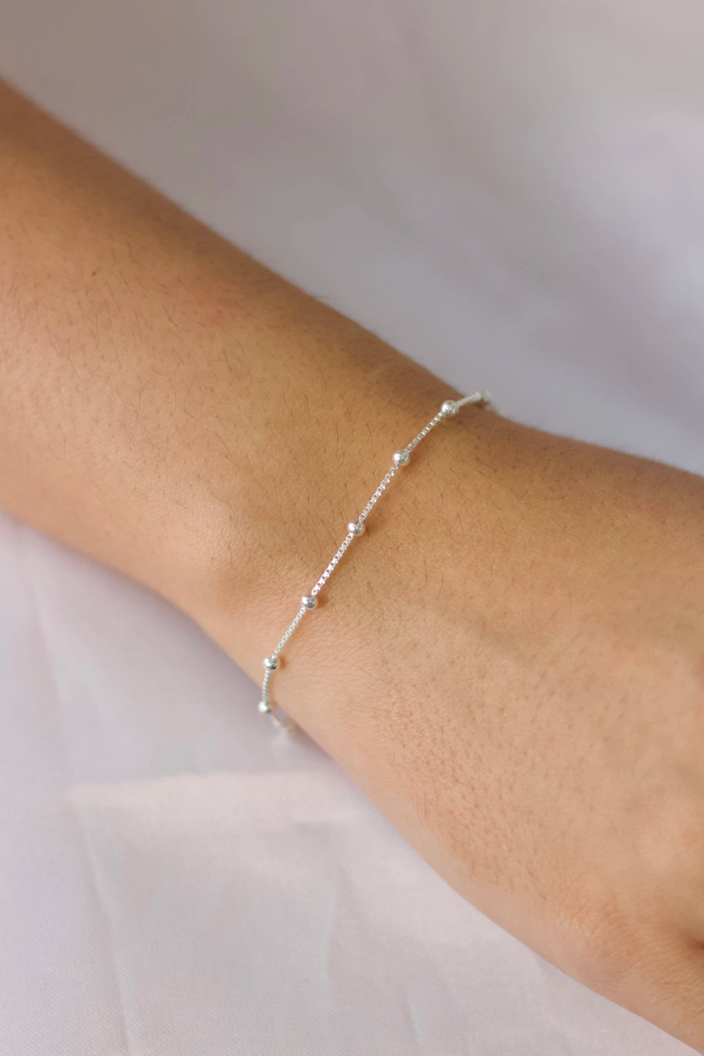 Pulseira Esferas na Corrente Veneziana Prata 925