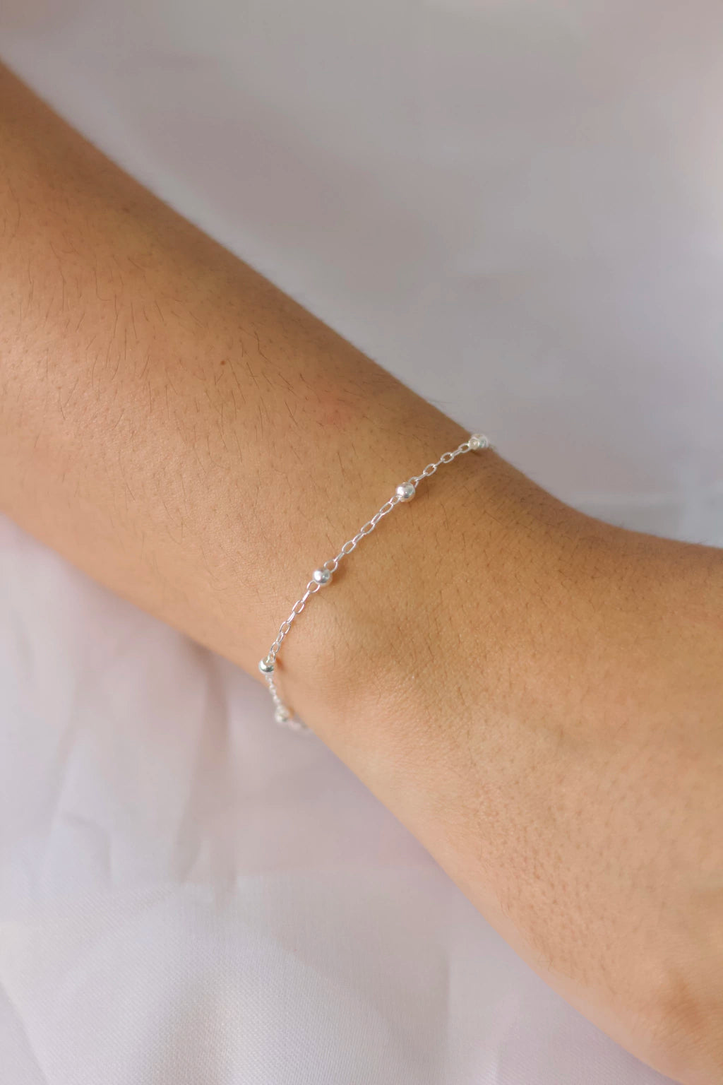 Pulseira Esferas na Corrente Cartier Prata 925