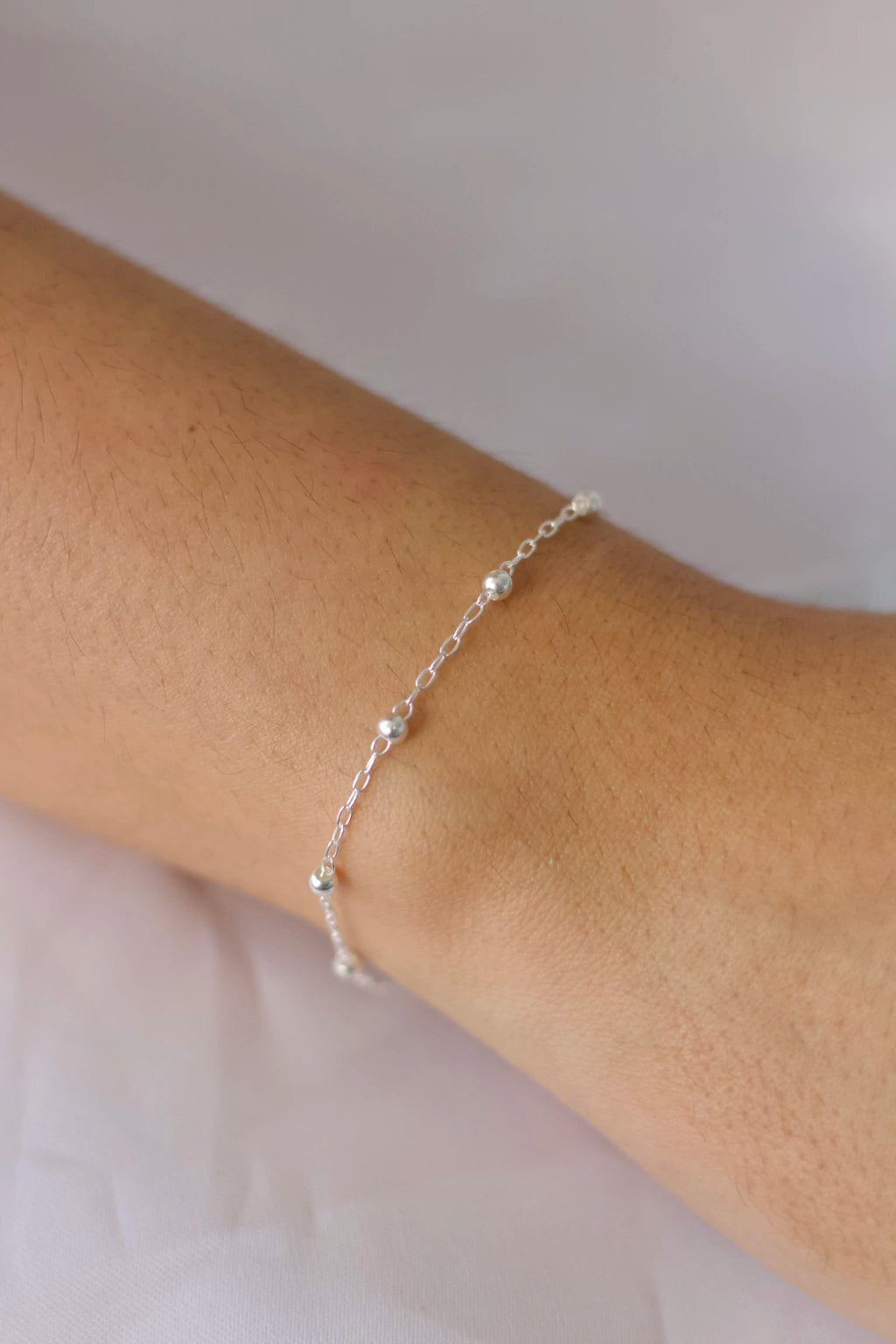 Pulseira Esferas na Corrente Cartier Prata 925